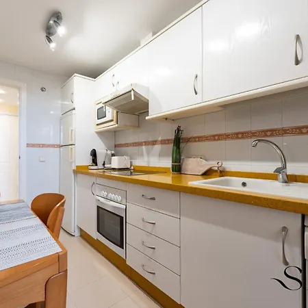 Terrace Of Paradise, 2 Bed 2 Bath, Parking, Pool