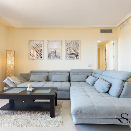 Terrace Of Paradise, 2 Bed 2 Bath, Parking, Pool *