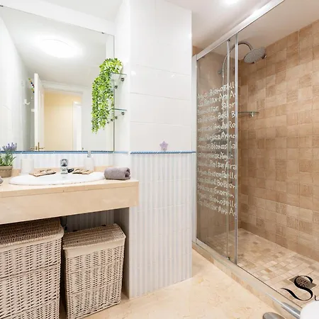 Terrace Of Paradise, 2 Bed 2 Bath, Parking, Pool Апартаменты