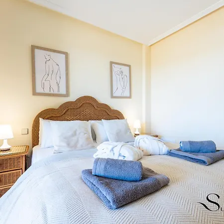 Terrace Of Paradise, 2 Bed 2 Bath, Parking, Pool